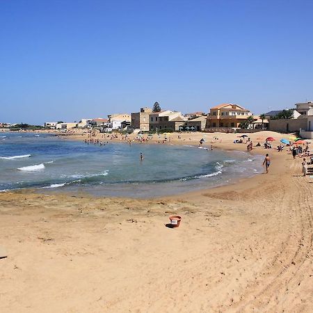 Appartamenti Pomelia Punta Secca Ruang foto