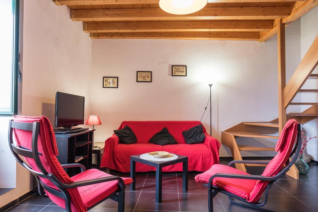 Appartamenti Pomelia Punta Secca Bagian luar foto