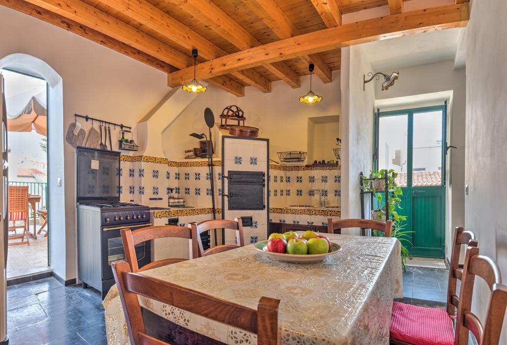 Appartamenti Pomelia Punta Secca Bagian luar foto